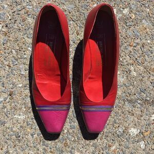 Vintage Bruno Magli Women's Red and Purple Pumps